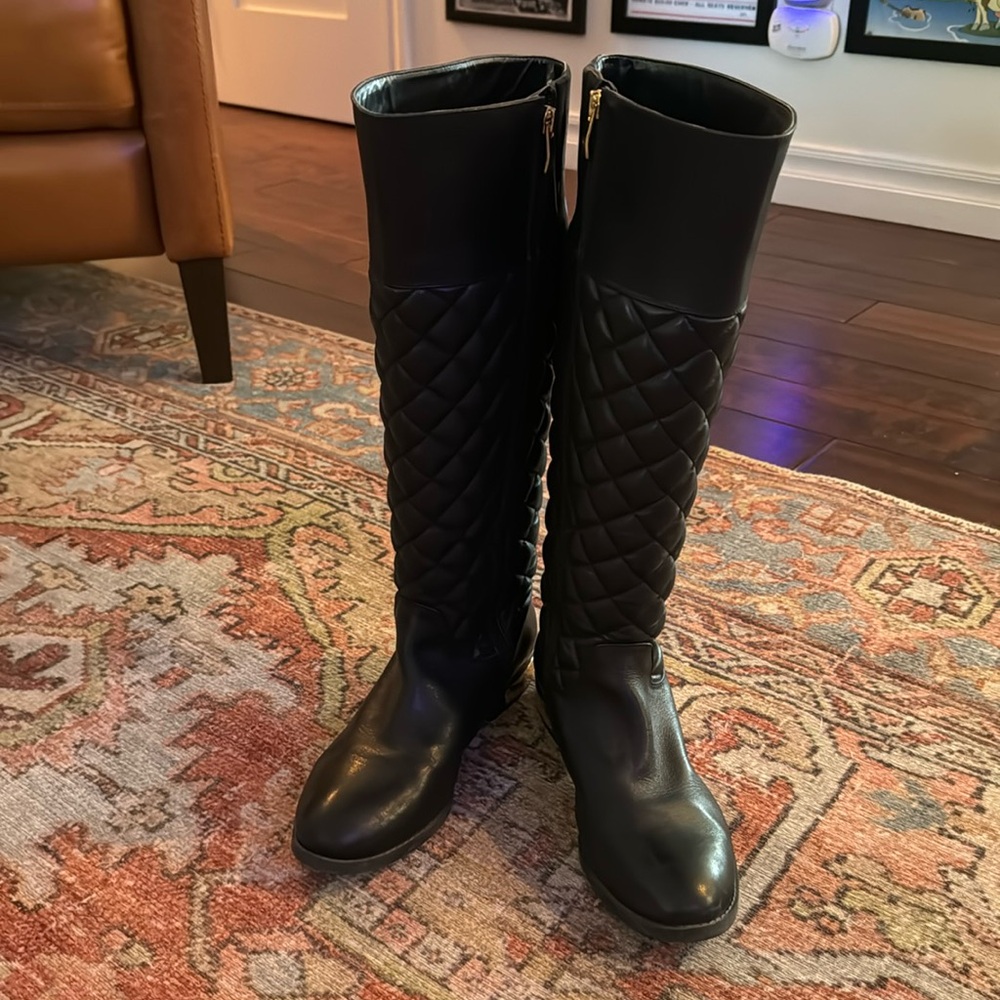 Excellent Condition!! Vince Camuto Black Riding Boots